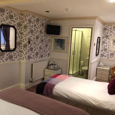 Fairhaven Hotel - 46 Palatine Road Блекпул Екстериор снимка