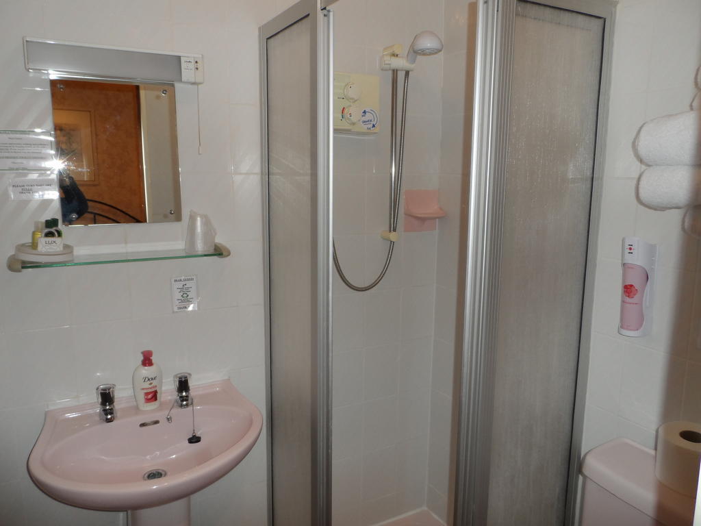 Fairhaven Hotel - 46 Palatine Road Блекпул Стая снимка