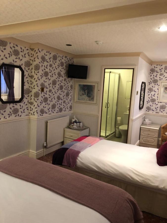 Fairhaven Hotel - 46 Palatine Road Блекпул Екстериор снимка