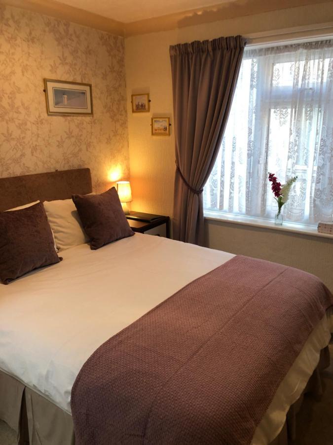Fairhaven Hotel - 46 Palatine Road Блекпул Екстериор снимка