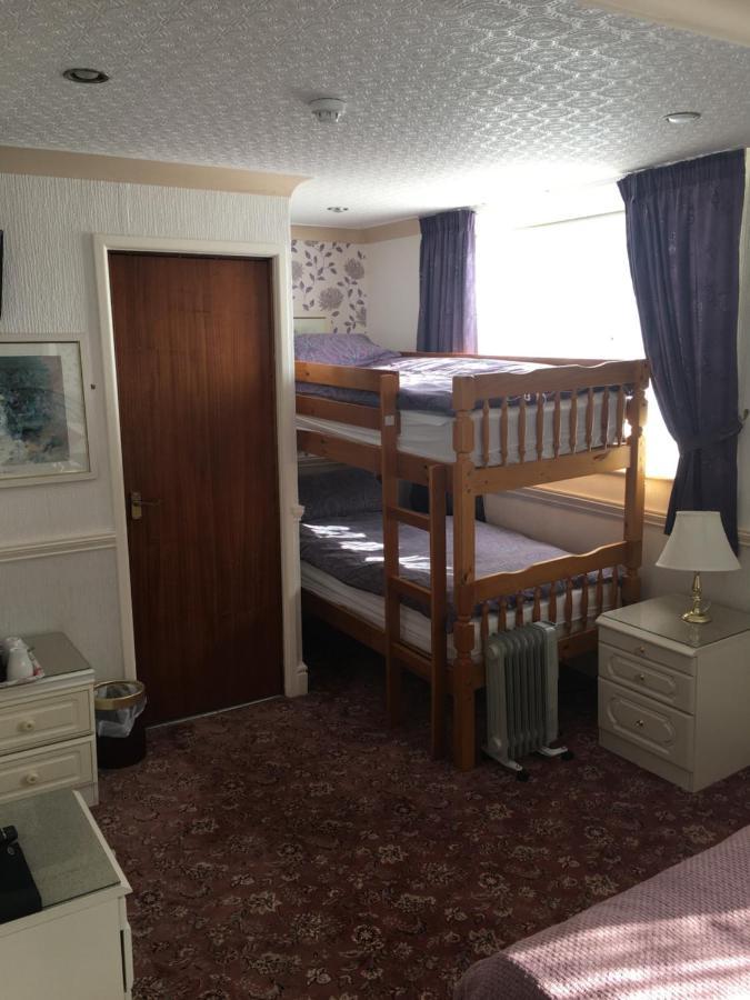 Fairhaven Hotel - 46 Palatine Road Блекпул Екстериор снимка
